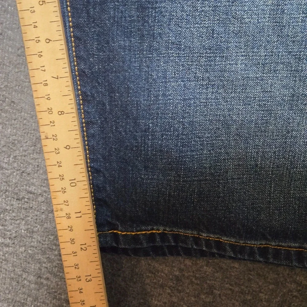 Levi's Shorts 569 Loose Fit Baggy Size 40 x 12 Mens Dark Blue Denim Jorts Skater